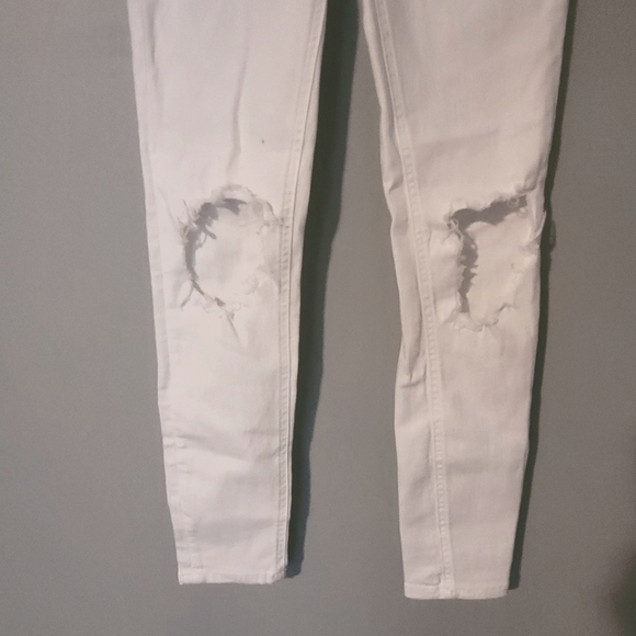 Free People Busted Knee Jeans - Picture 5 of 8